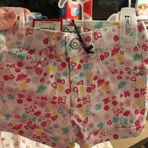 2T new shorts